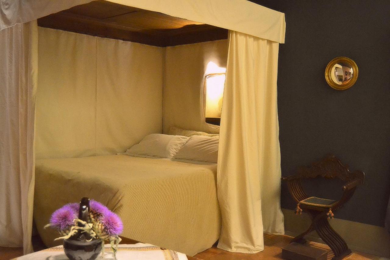 Sanpolo 1544 Antique Room อูร์บีโน ภายนอก รูปภาพ
